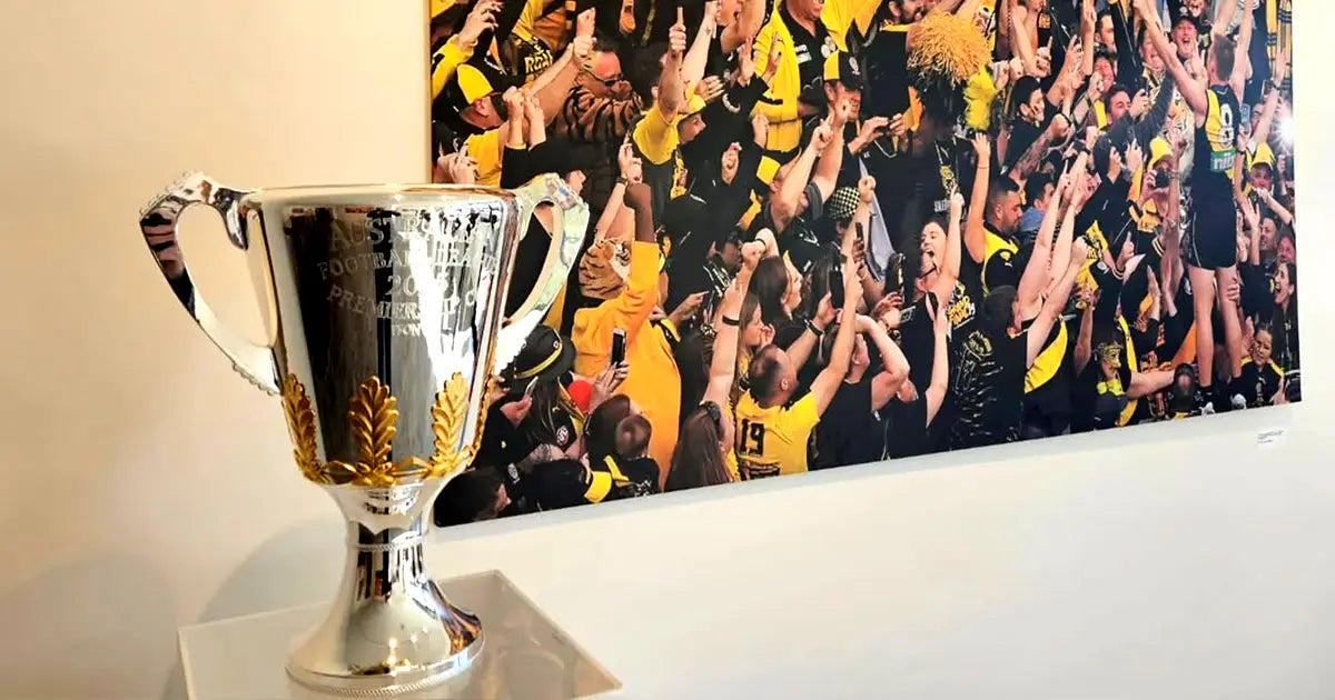 AFL Finals activation by Evan Evans – event signage and display branding at Lennox St Gallery, Richmond. | Custom signage by Evan Evans Australia