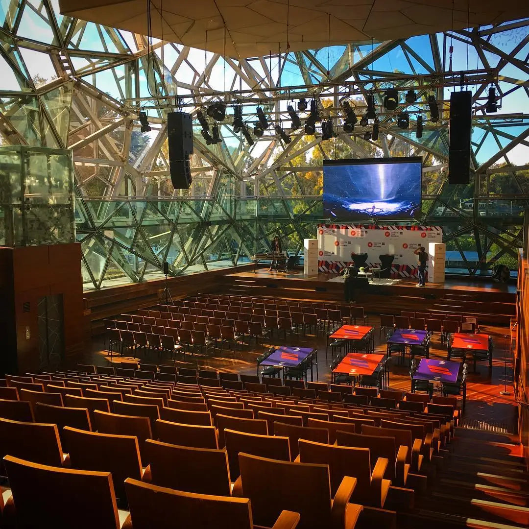 Table Decals & Quickstand 6000x2400