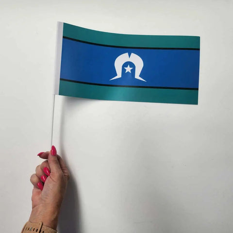 Islander Hand Sign Torres Strait Islander Handwaver Flag – Evan Evans
